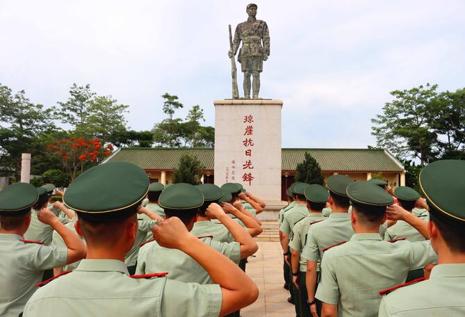 武警海南总队机动支队举行“参观红色遗址 缅怀先辈足迹”活动